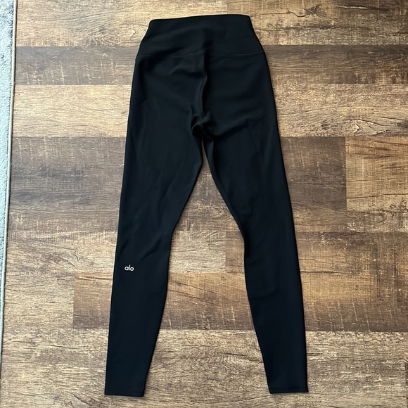 Alo Yoga Ripped Warrior Leggings - Picture 2 of 4